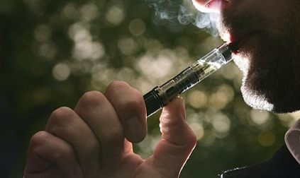 咪头气流开关和嘴唇感应开关是一样的吗