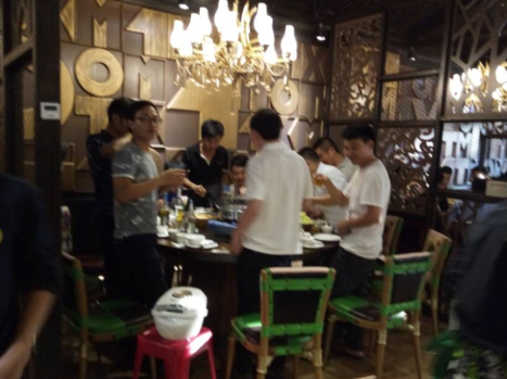 方案人员庆功会